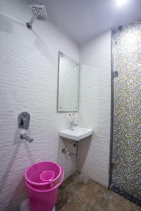 Hotel Harsha International New Delhi Ngoại thất bức ảnh